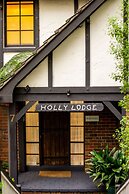 Holly Lodge