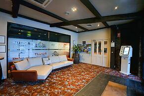 Olde Tudor Hotel