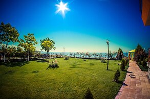 Riviera Fort Beach