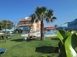 Ninos on the Beach