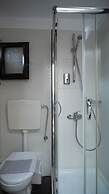 Toti Boutique Rooms
