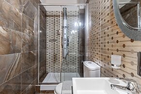 Toti Boutique Rooms