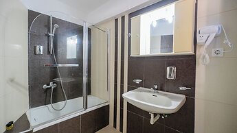 Toti Boutique Rooms