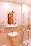 Grand Laola Spa
