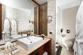 DoubleTree by Hilton Novosibirsk
