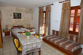 Sogiorka Apartments