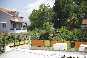 Antony's Complex