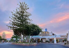 Alexander Beach Hotel & Village Resort