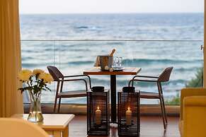 Alexander Beach Hotel & Village Resort