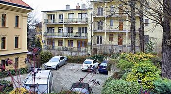 Gold Apartments