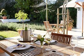 White Lodge Constantia Guest House