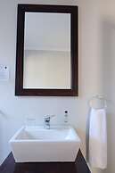 White Lodge Constantia Guest House