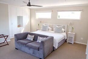 White Lodge Constantia Guest House