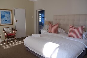 White Lodge Constantia Guest House