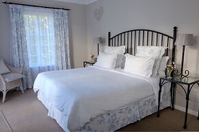 White Lodge Constantia Guest House
