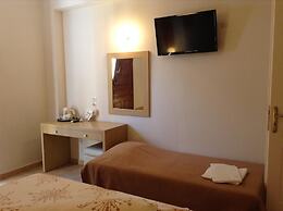 Antonia Apartments