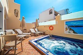 Antonia Apartments