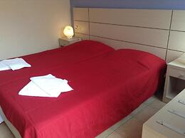 Antonia Apartments