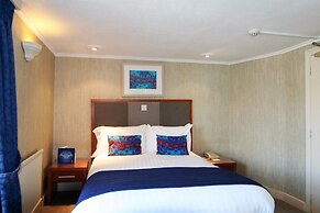 Quayside Hotel