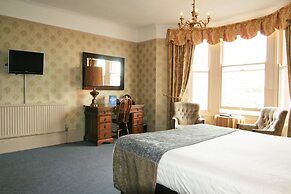 Quayside Hotel