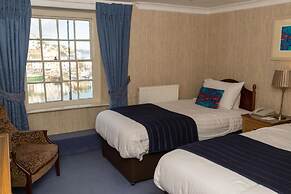 Quayside Hotel
