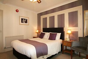 Quayside Hotel