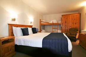 Quayside Hotel