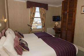Quayside Hotel