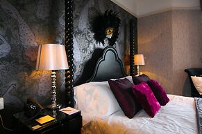 Quayside Hotel