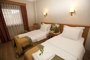 Usta Park Hotel