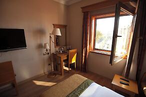 Usta Park Hotel