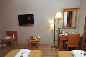 Usta Park Hotel