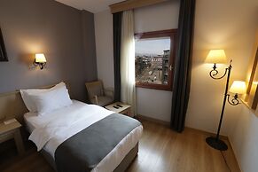 Usta Park Hotel