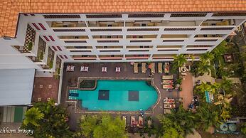 Mekong Angkor Palace Hotel