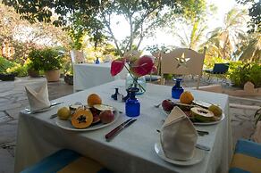 Kinasi Lodge