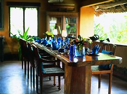Kinasi Lodge