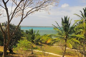 Kinasi Lodge