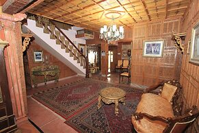 WelcomHeritage Grace Hotel