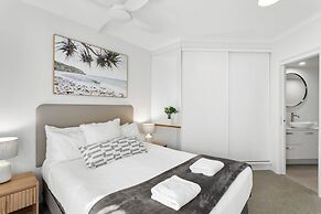 Noosa Tropicana