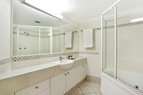 Noosa Tropicana