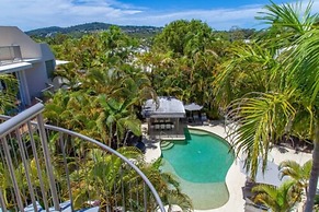 Noosa Tropicana