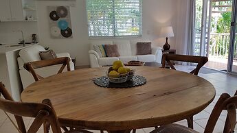 Noosa Tropicana