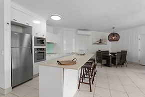 Noosa Tropicana