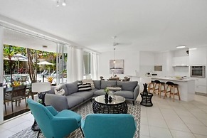 Noosa Tropicana