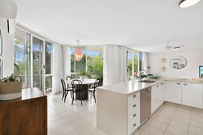 Noosa Tropicana