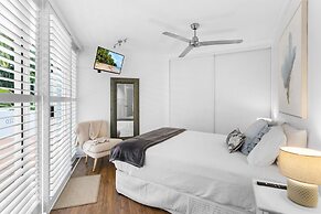 Noosa Tropicana