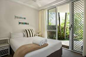 Noosa Tropicana
