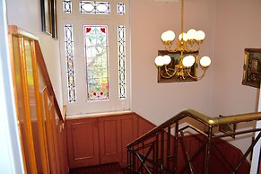 Georgian Court Inn