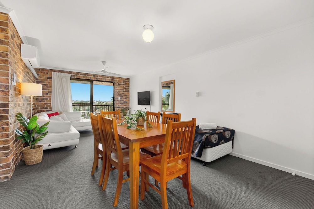 Toowong Villas