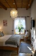 Rothman Manor Guest House
